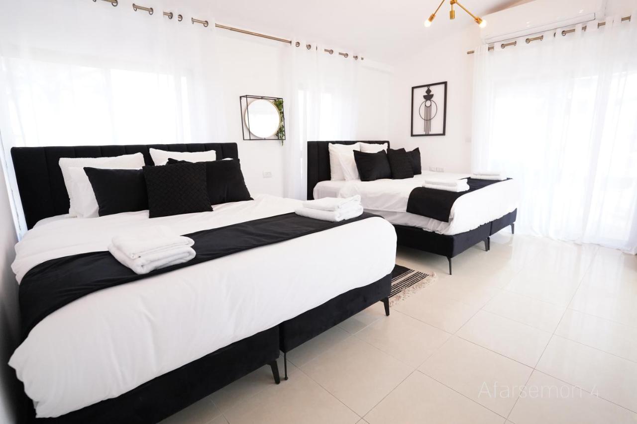 Yalarent Afarsemon Apartments With Pool - For Families & Couples Eilat Ngoại thất bức ảnh