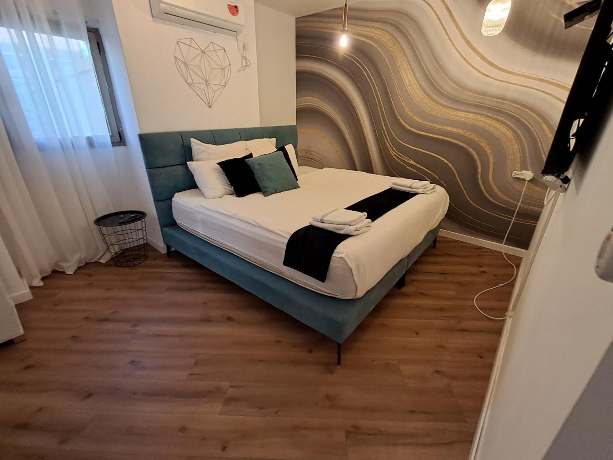 Yalarent Afarsemon Apartments With Pool - For Families & Couples Eilat Ngoại thất bức ảnh