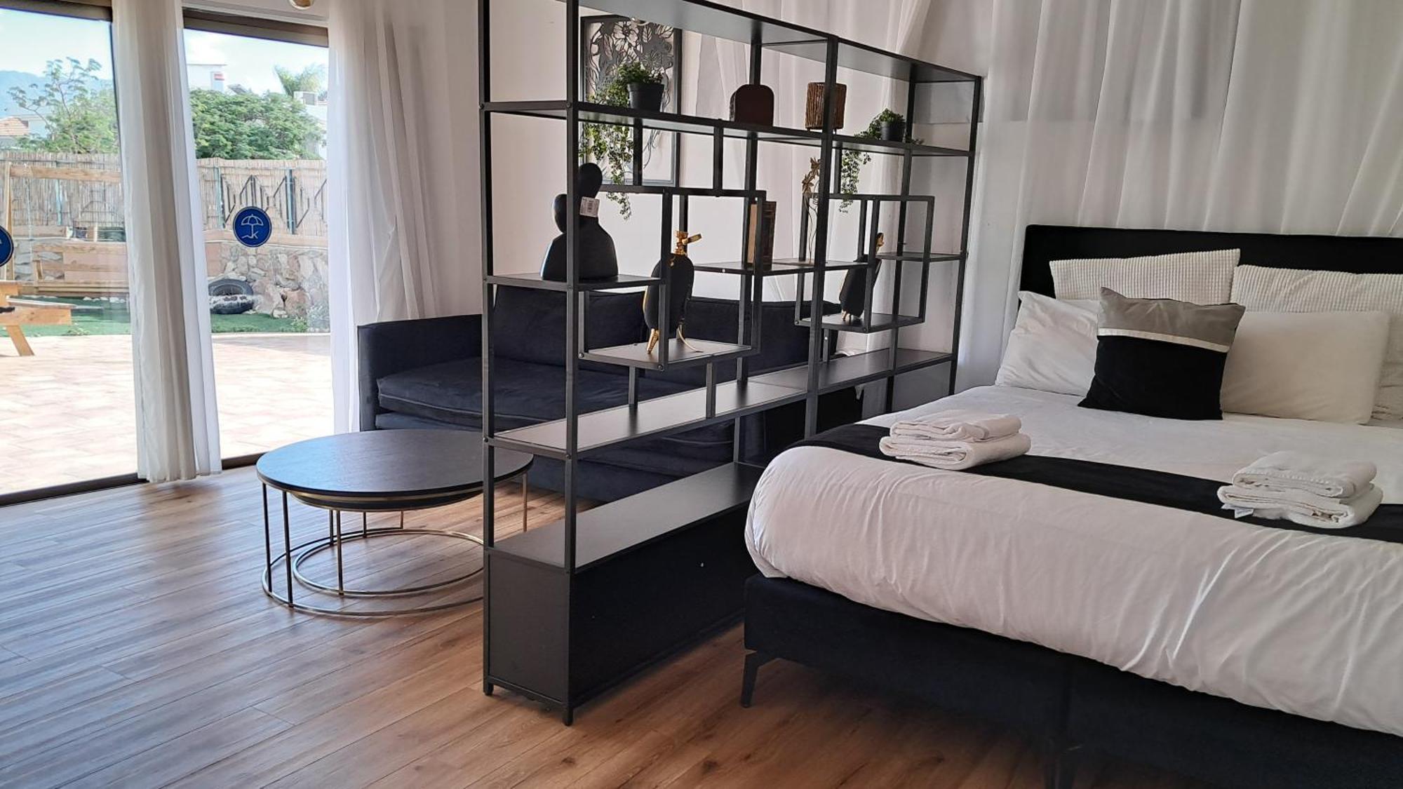Yalarent Afarsemon Apartments With Pool - For Families & Couples Eilat Ngoại thất bức ảnh